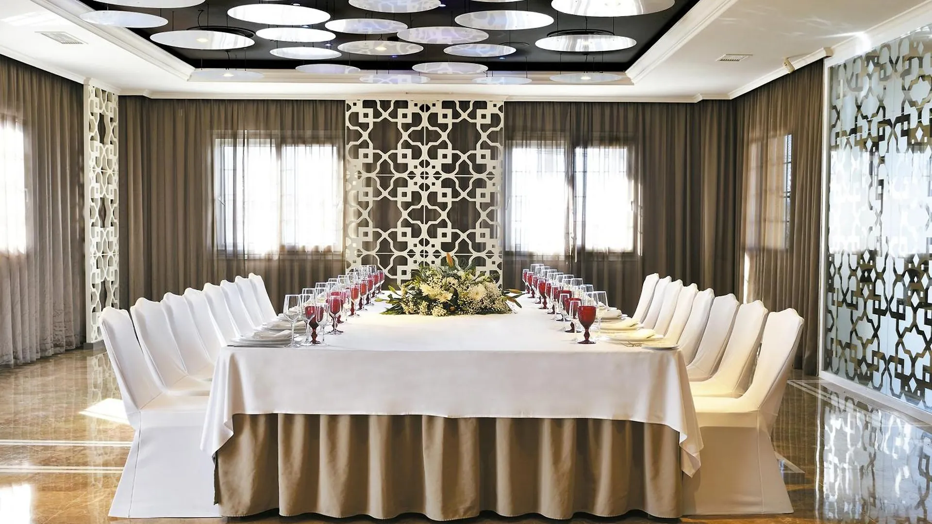 Elba Motril Beach & Business Hotel