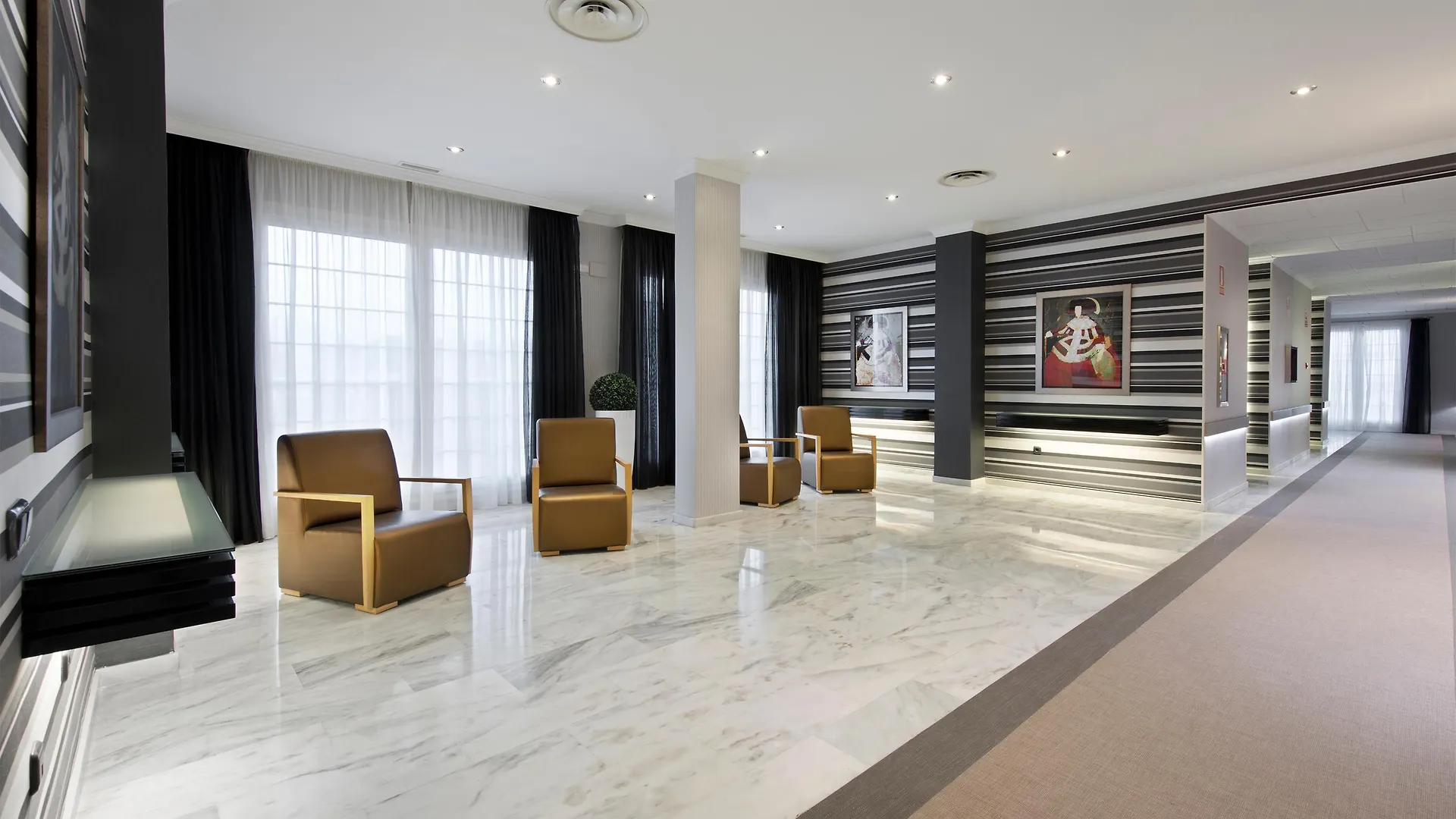 Elba Motril Beach & Business Hotel 4*,
