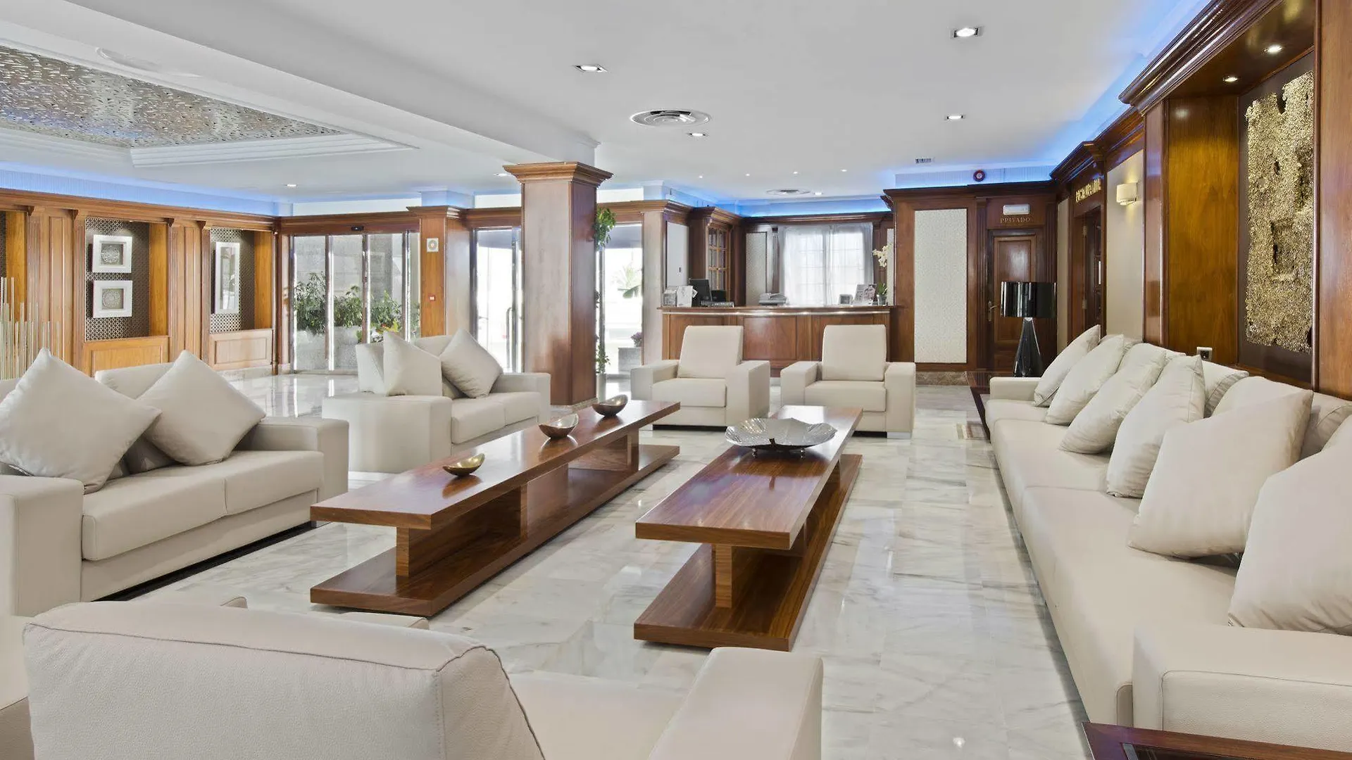 Elba Motril Beach & Business Hotel